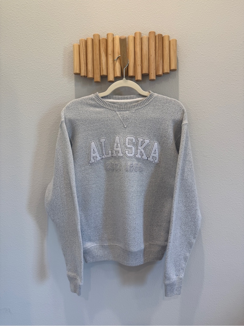 Embroidered Crewneck Sweater - Light Gray